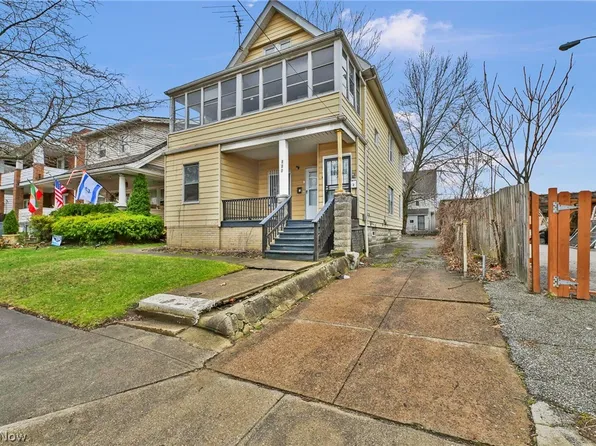 880 Stevenson Rd, Cleveland, OH 44110