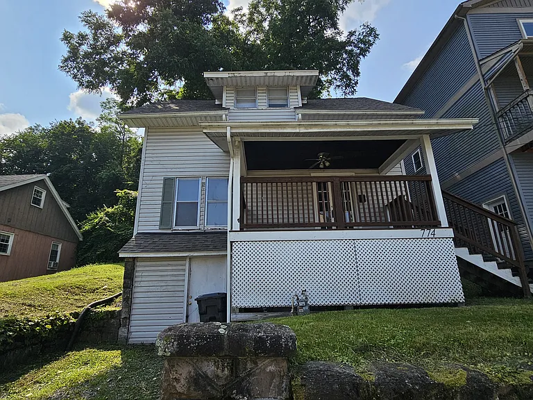 774 Garrison Ave — Photo 37