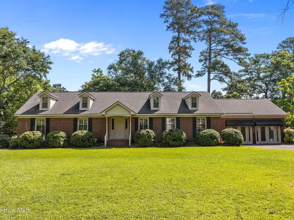 1909 Pawnee Drive, Kinston, NC 28504