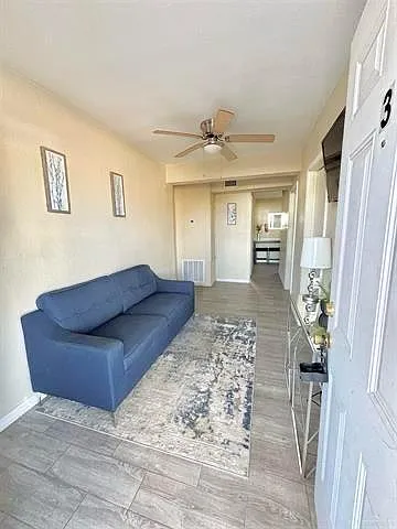 1109 Jackson St #4 — Photo 7