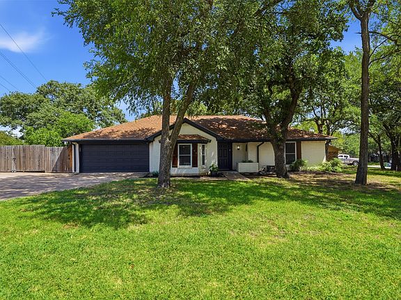 3rd image of 700 Highland Crest Dr