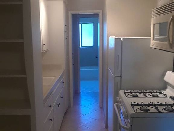 3rd image of 801 McClatchy Way Unit 2