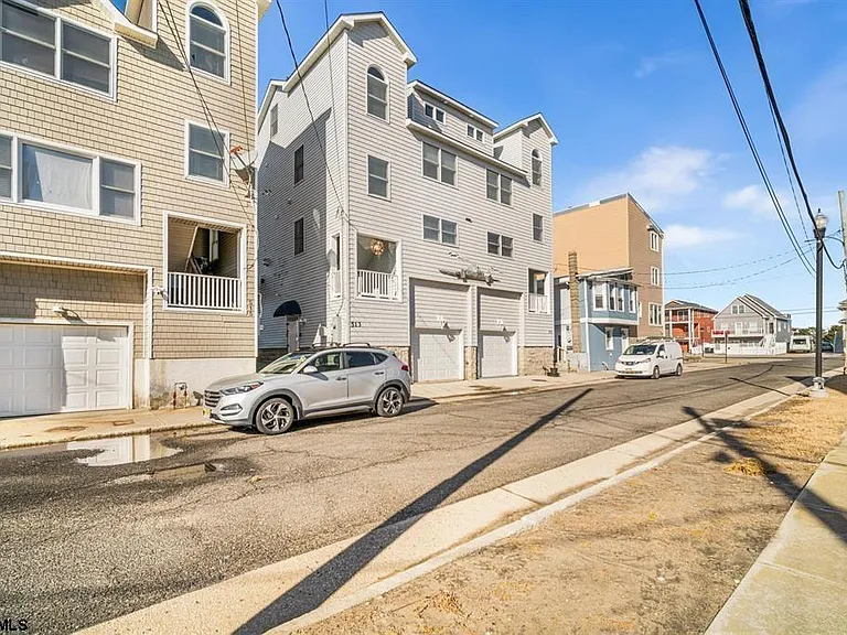 513 Barrett Ave #A — Photo 6