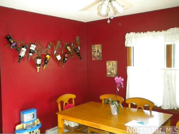 4th image of 2091 Cottage Ave E