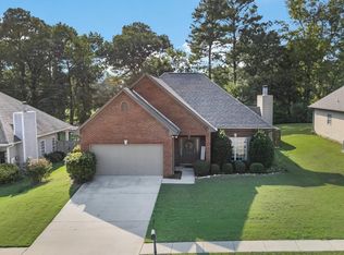 219 Bedford Ln, Calera, AL 35040