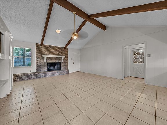 5th image of 3256 Village Park Dr