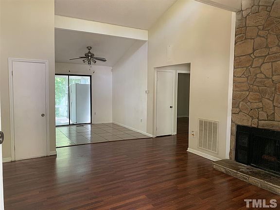 5th image of 3701 Shrewsbury St