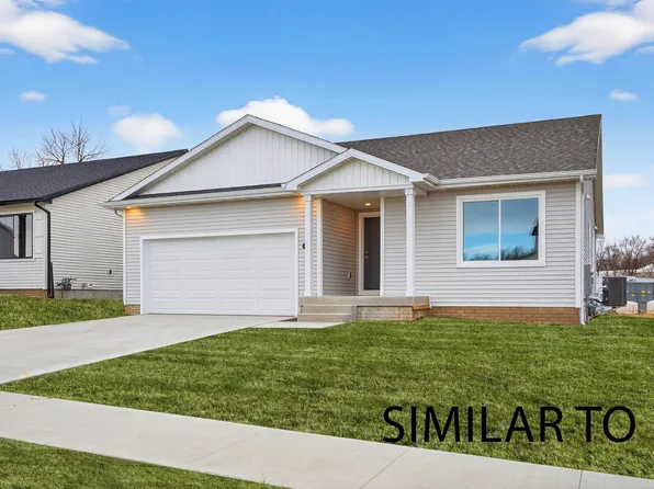 4275 Grover Woods Ln, Des Moines, IA 50317