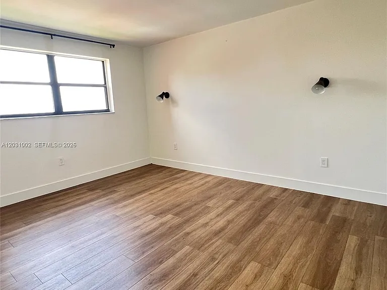8425 NW 8th St #406 — Photo 19
