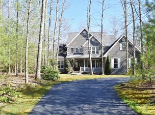 159 Lichen Ln, Cool Ridge, WV 25825