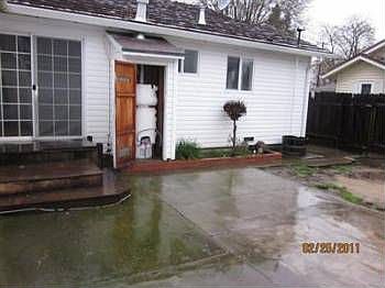 3rd image of 1151 Longcroft St