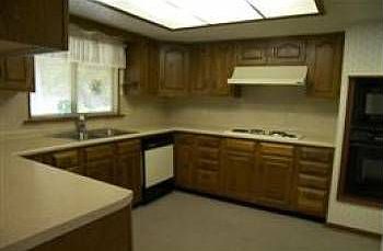 3rd image of 104 Pinewood Cir