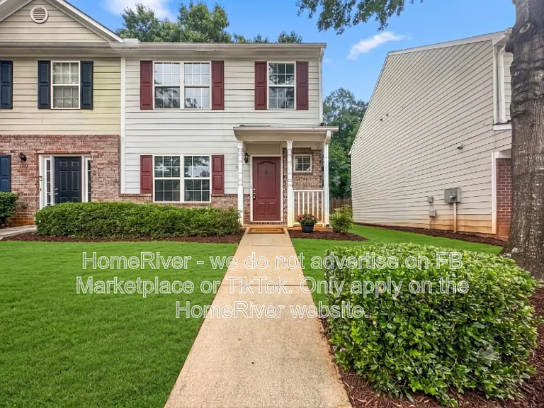 1945 Shawn Wayne Cir SE — Photo 1