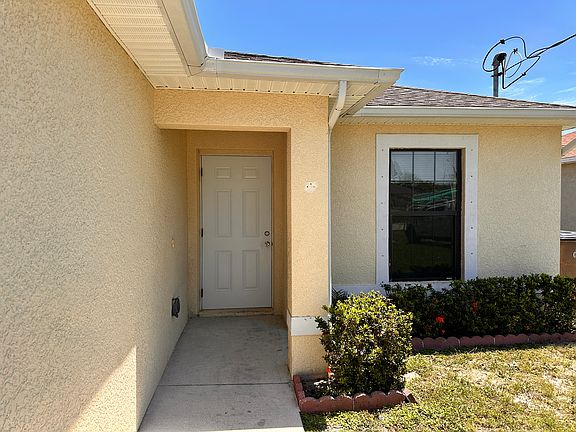 2nd image of 914 SE 8th St