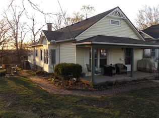 310 S Ripley St, Neosho, MO 64850