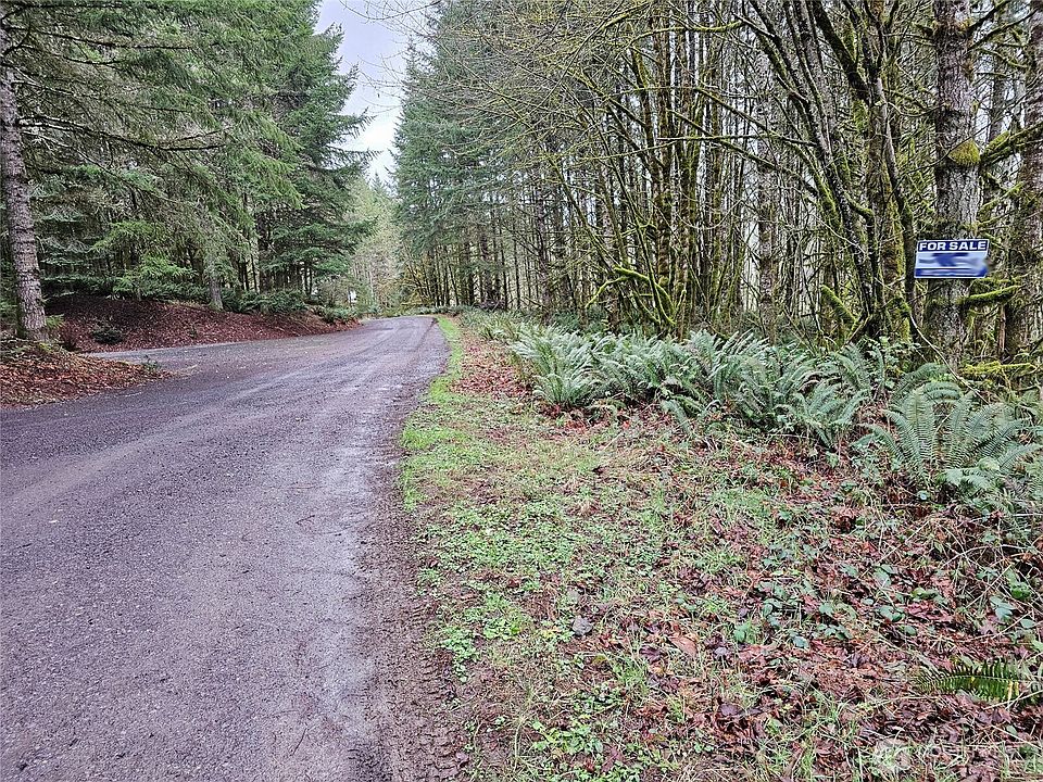 1st image of 461 Clearwater Road