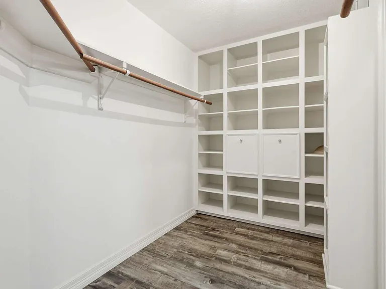 12242 Rutgers Park Ct — Photo 23