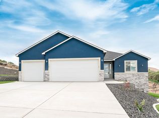 1103 Chinook Dr, Richland, WA 99352