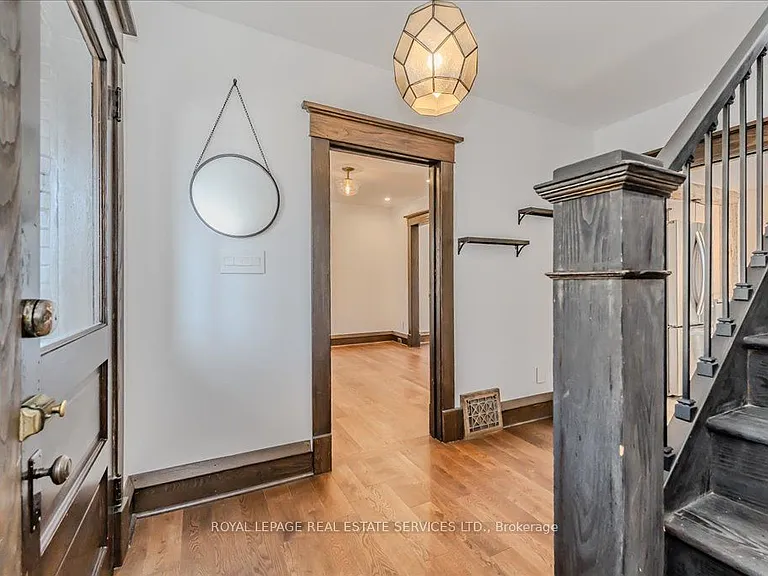 97 Glenmorris St — Photo 7