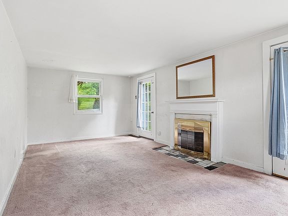 2nd image of 5163 Baptist Rd