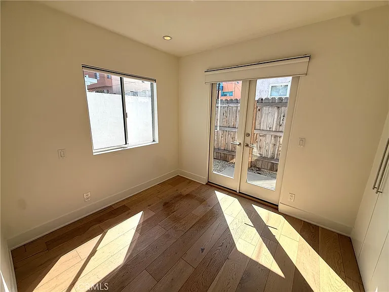 840 Brooks Ave — Photo 17