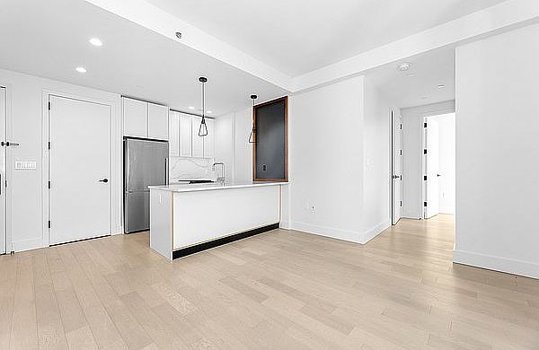 1st image of 569 4th Ave #904