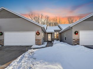 233 Barrington Cir UNIT 75, Lansing, MI 48917