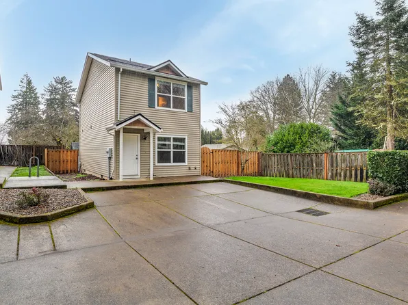 2516 19th Ave APT E, Forest Grove, OR 97116