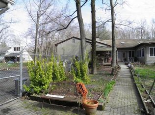 109 Fresh Ponds Rd, Monroe Township, NJ 08831