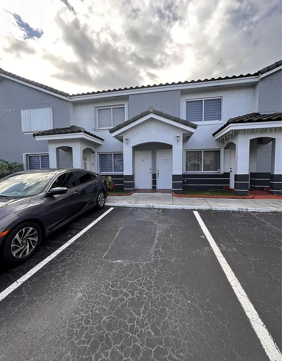 Images Of Kendall Condo — Photo 1