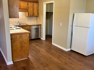 327 Victoria Dr APT 2C, Lake Charles, LA 70611