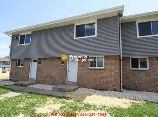 2031 Evans St, Oshkosh, WI 54901