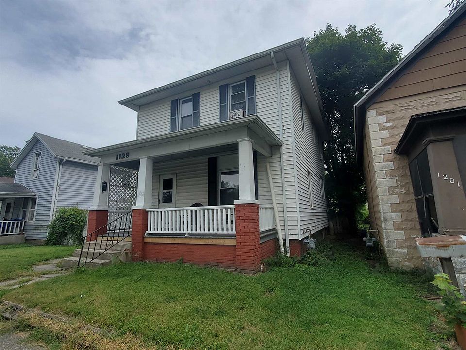 2nd image of 1129 Burgess St