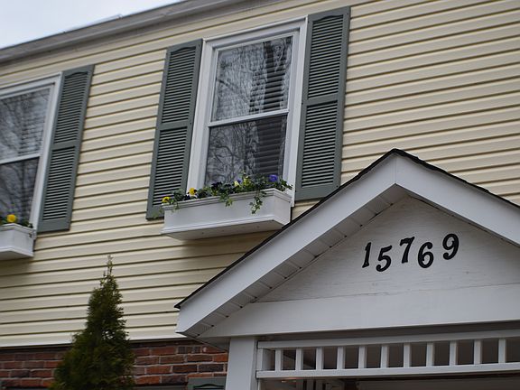 3rd image of 15769 Scenic Green Ct