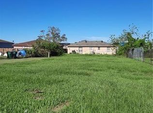 2074 Mather Dr, Marrero, LA 70072