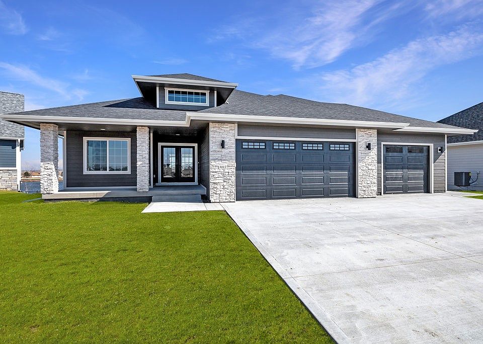 3017 Lakeview Dr SE, Altoona, IA 50009 Zillow