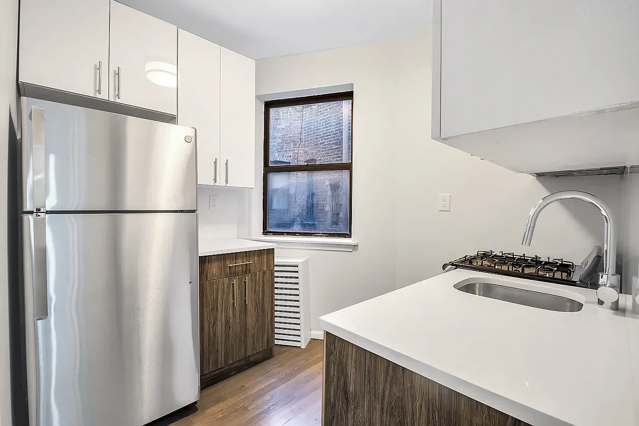 414 West 49th Street — Photo 1