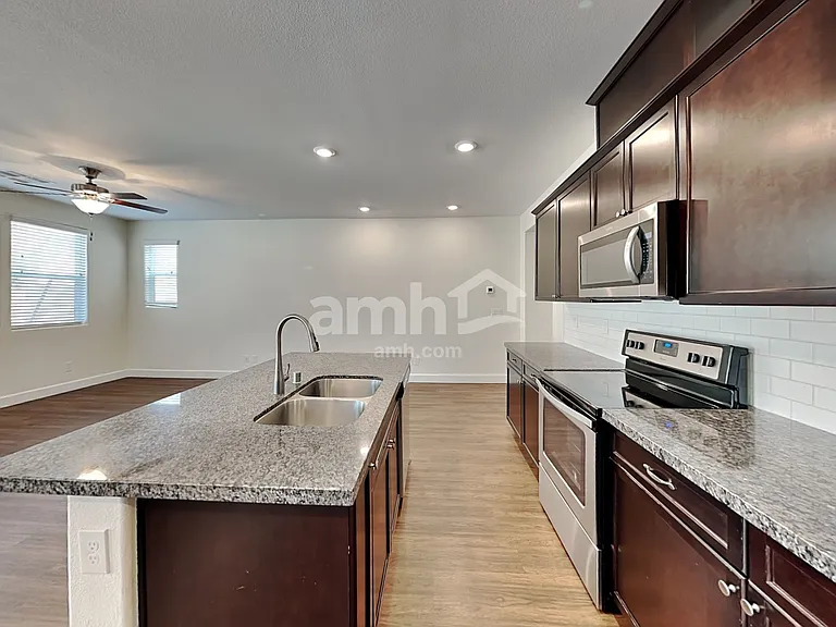 9265 Baylee Bay Ct — Photo 4