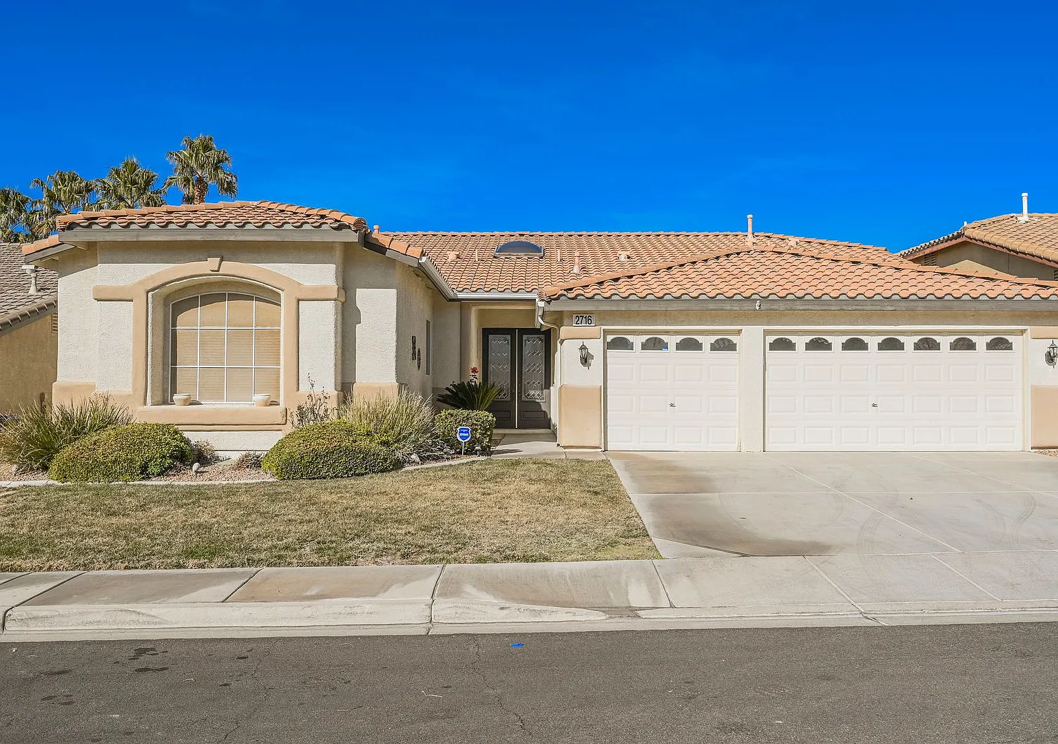 Beautifl 1 Story in Henderson — Photo 1