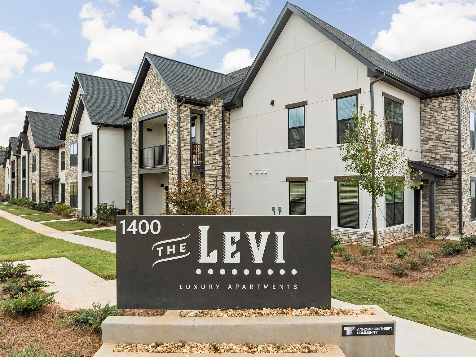 The Levi Luxury Apartments — Photo 2