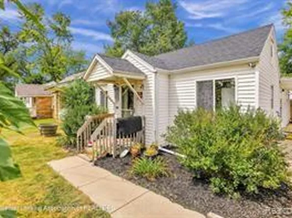 516 Hylewood Ave, Lansing, MI 48906