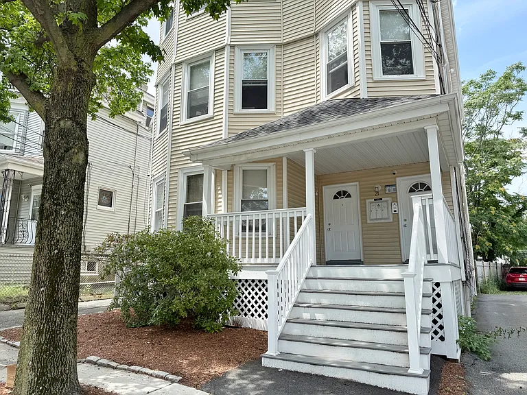 21 Macarthur St #3 — Photo 13