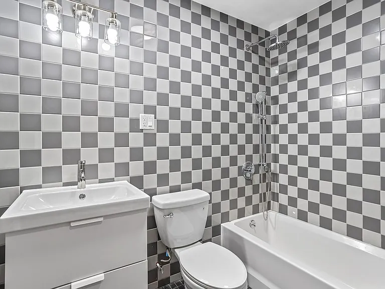 537 Edgecombe Ave #2 — Photo 6