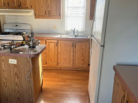 3rd image of 910 Juan Diego Ave #1