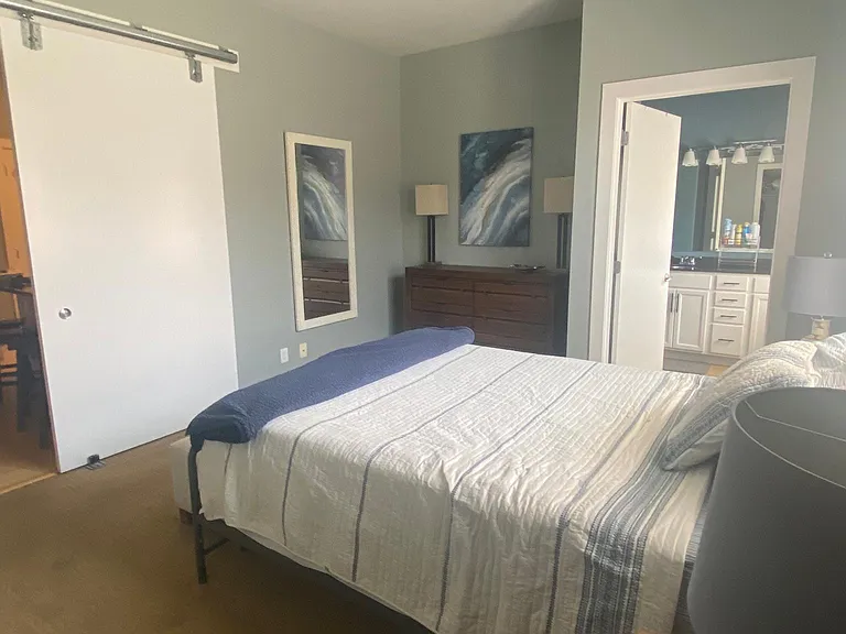 721 E North St #2C — Photo 12