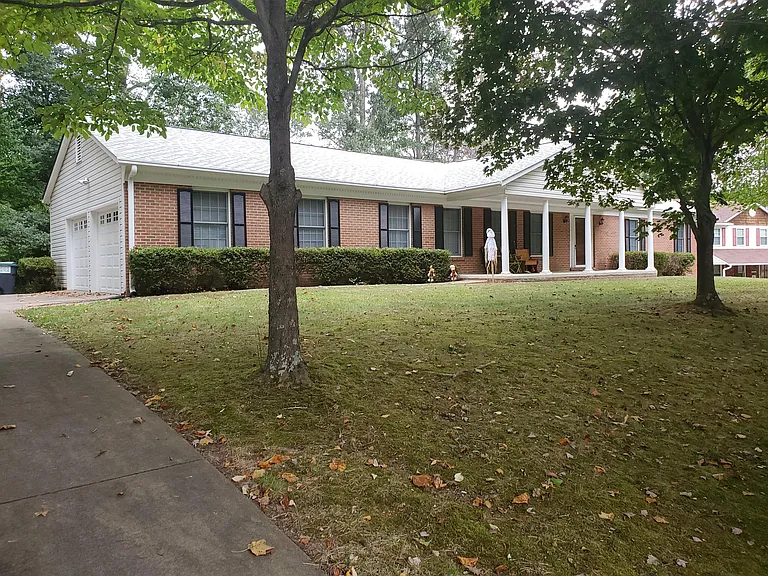 11708 Harvestdale Dr — Photo 16