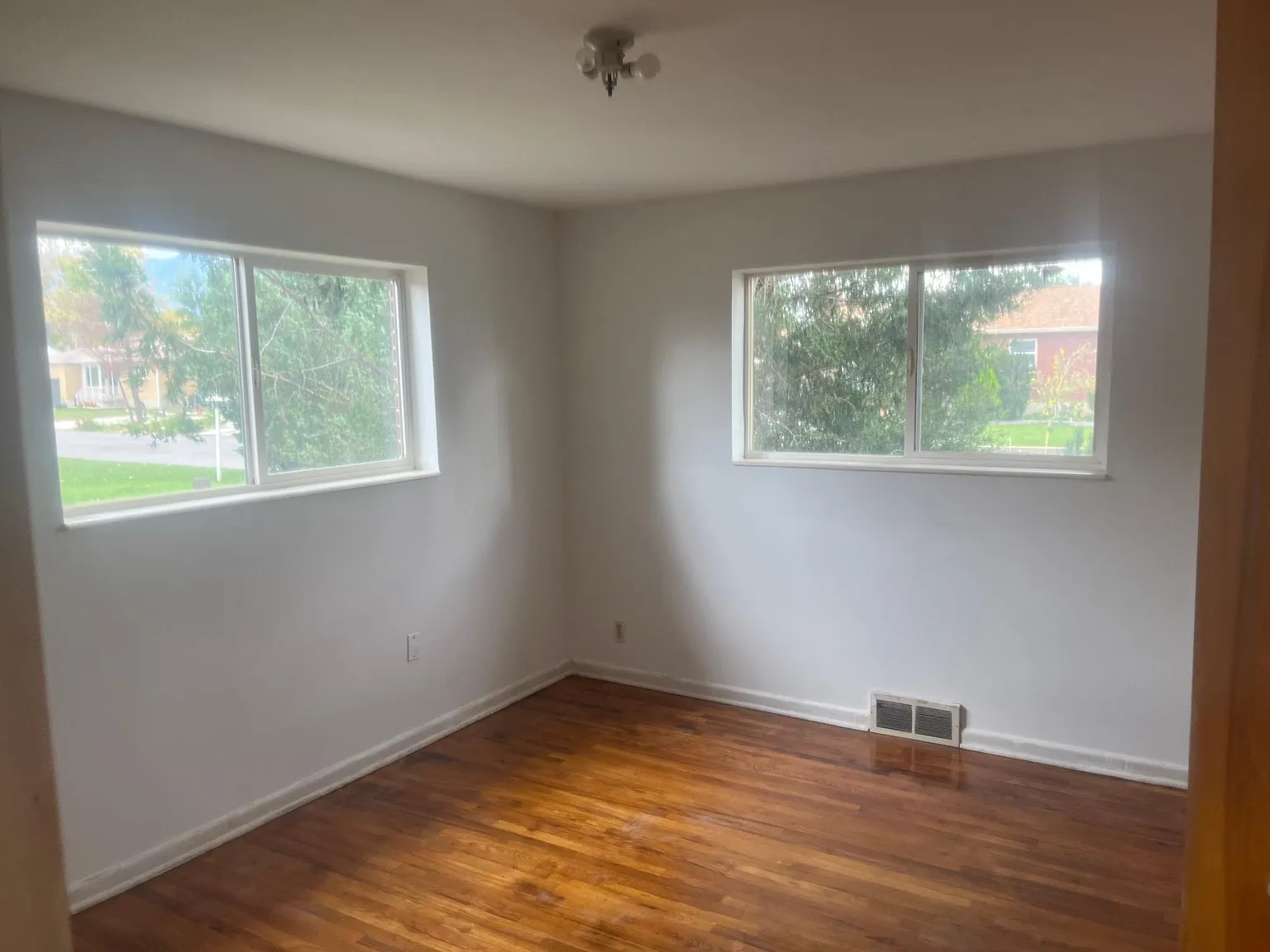 2 bed, 800 sqft, $1,480 — Photo 3