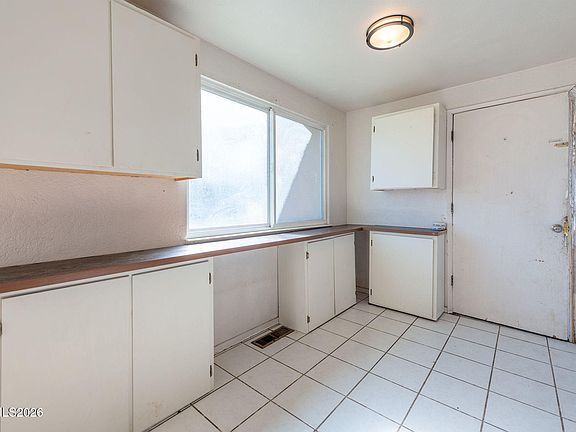 5th image of 1316 Continental Dr