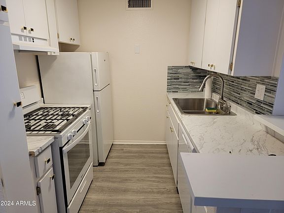 2nd image of 1701 W TUCKEY Lane #229