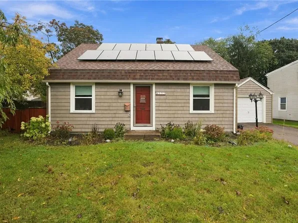153 Rice St, Pawtucket, RI 02861